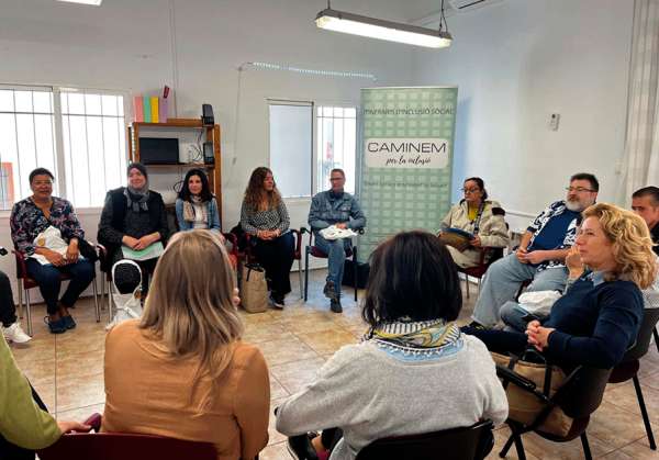 El taller A diario potencia las habilidades sociales para la inclusión social y laboral en Sagunto